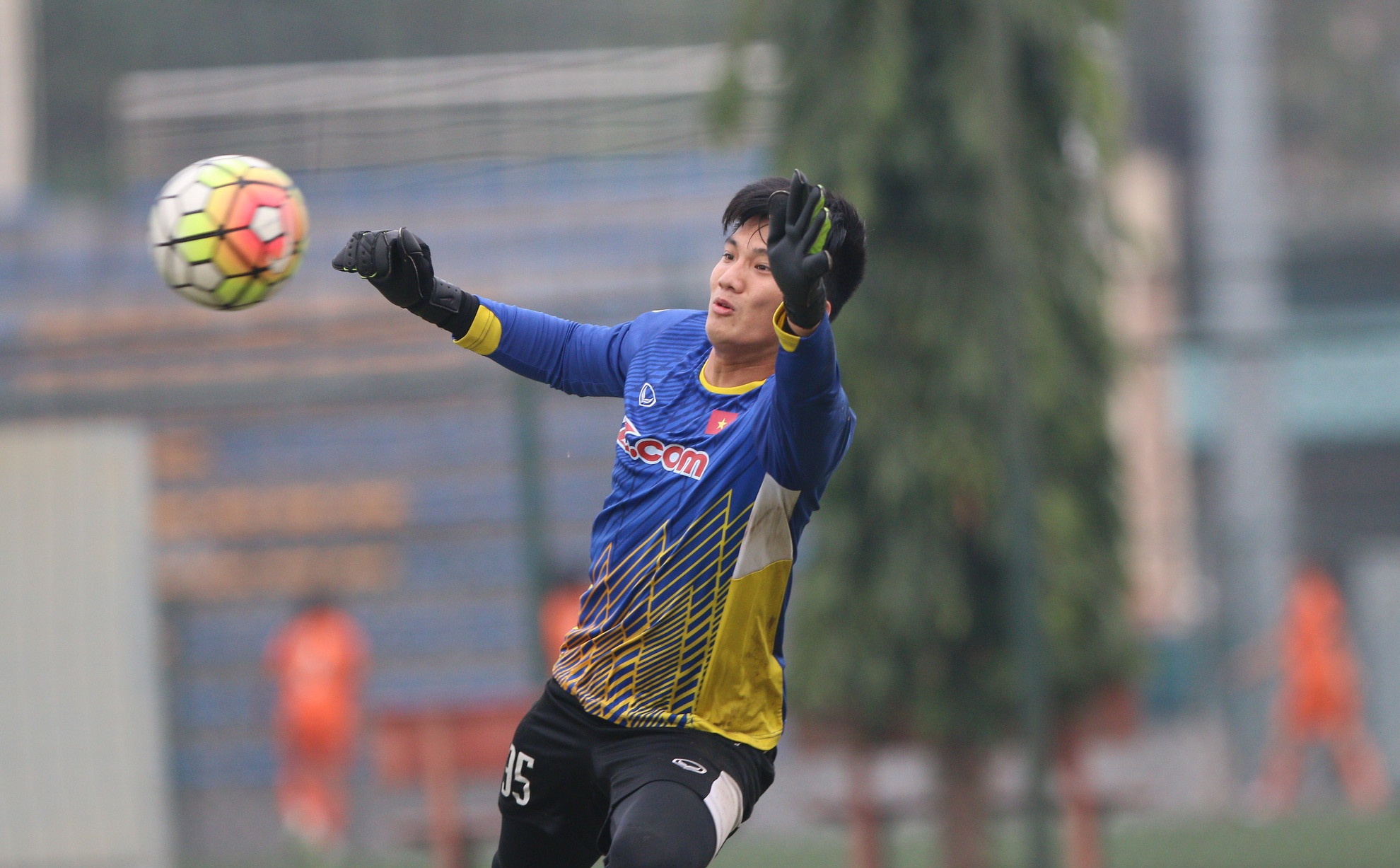 Phi Minh Long tro lai, anh 4