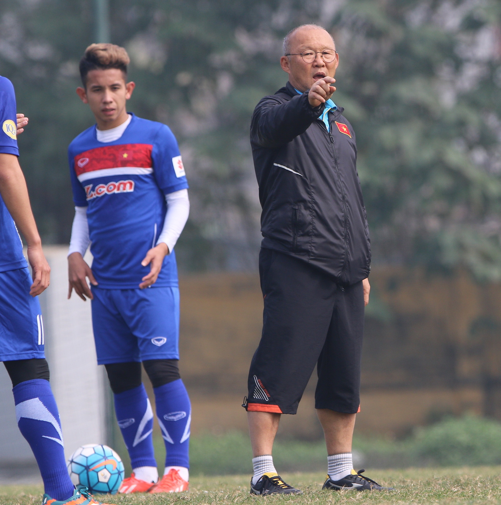 Cong Phuong chan thuong nang, anh 6