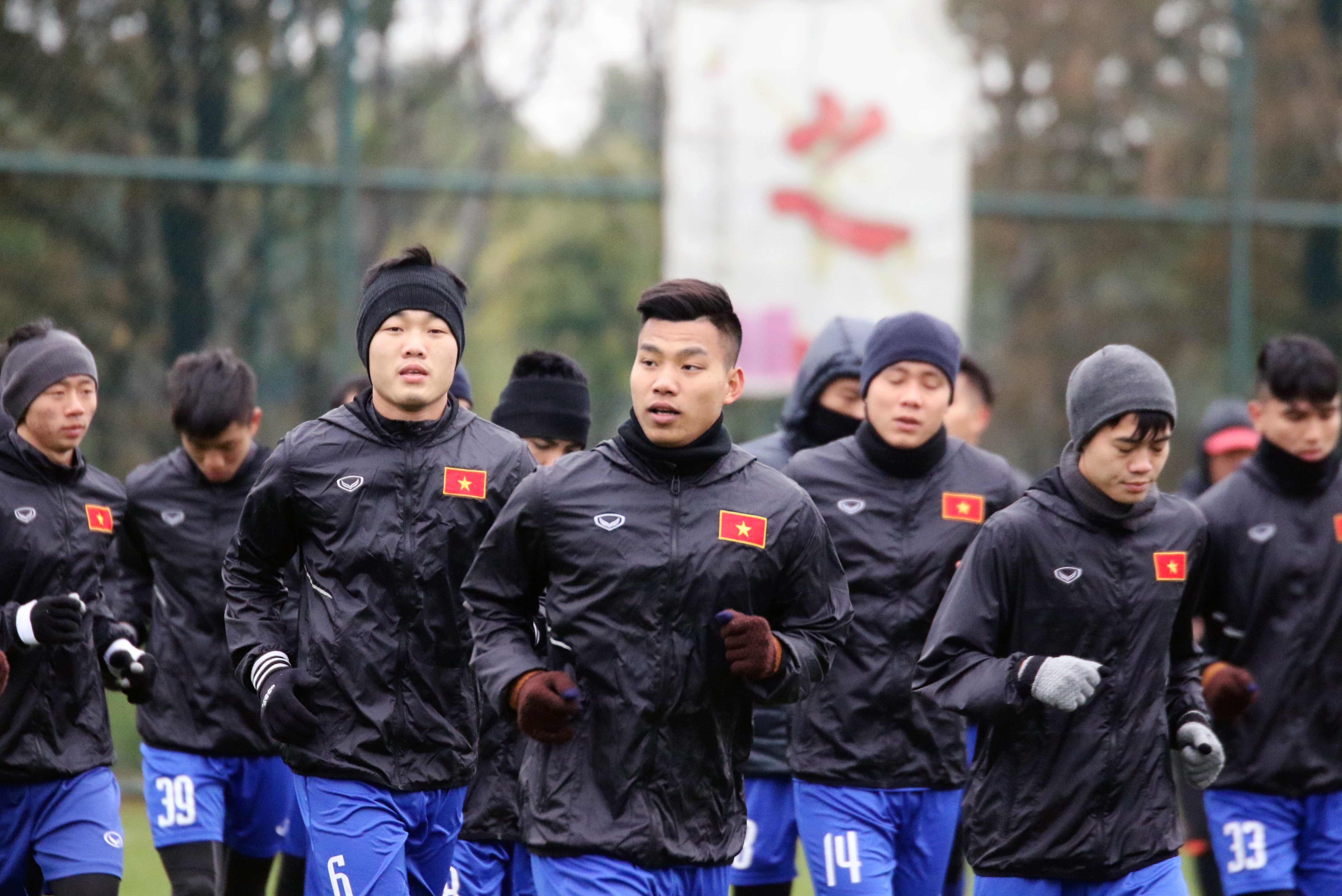 U23 Viet Nam tap luyen hang say truoc gio chot danh sach hinh anh