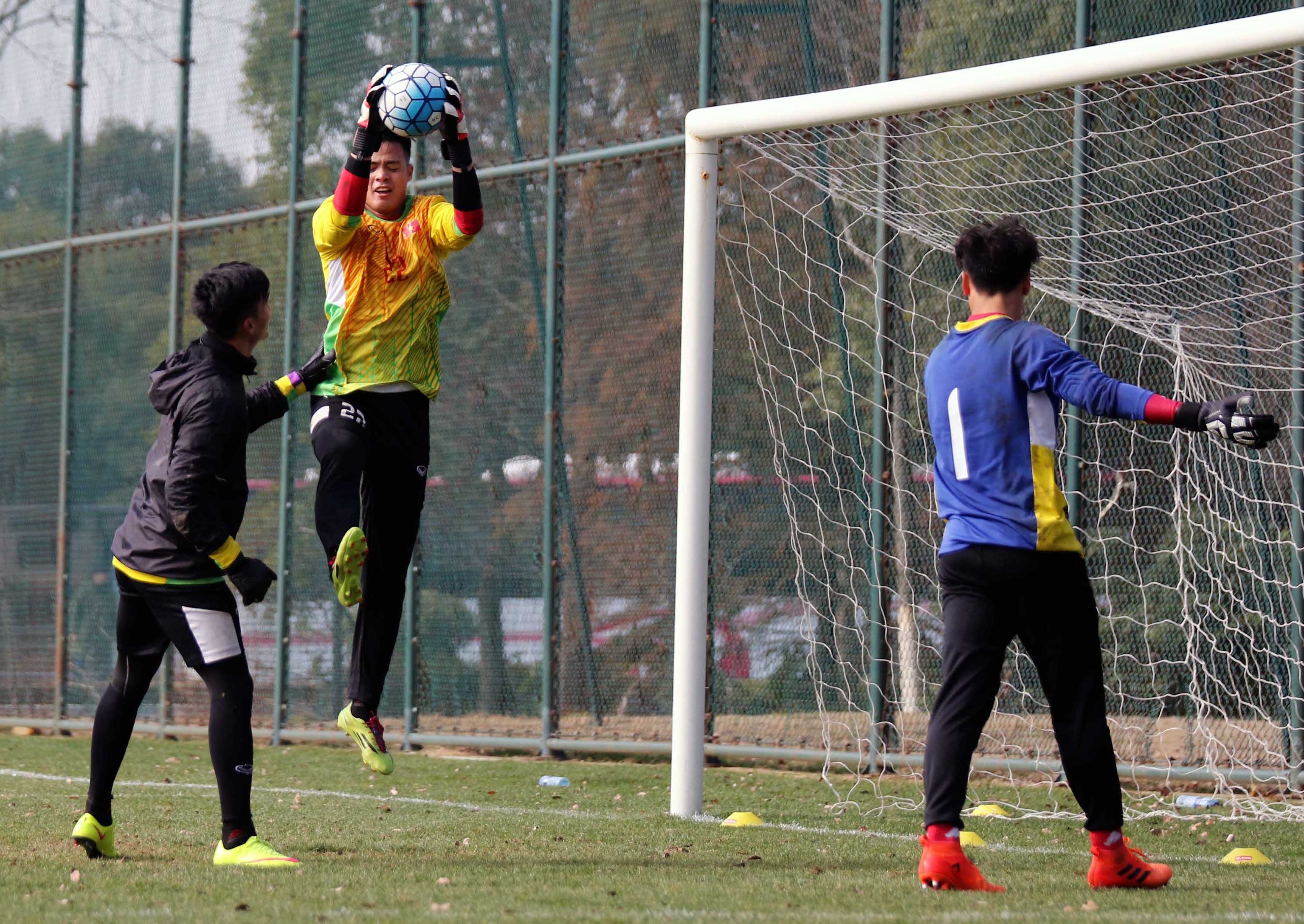U23 Viet Nam tap hang say, anh 8