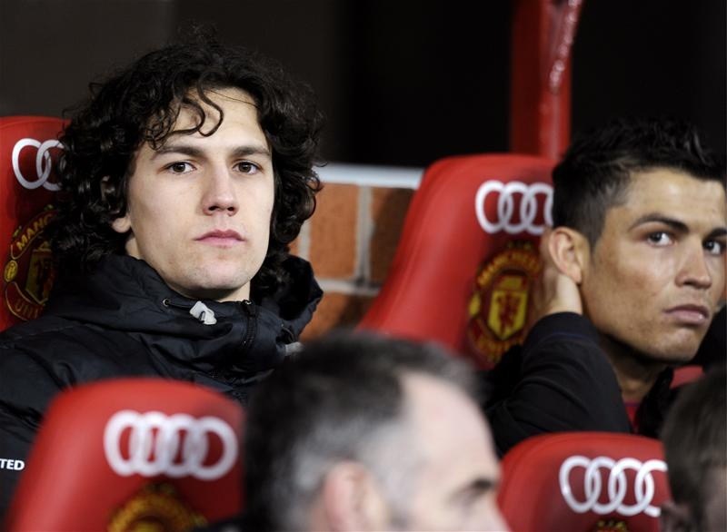 Cong Vinh chieu mo cuu tien ve Manchester United hinh anh