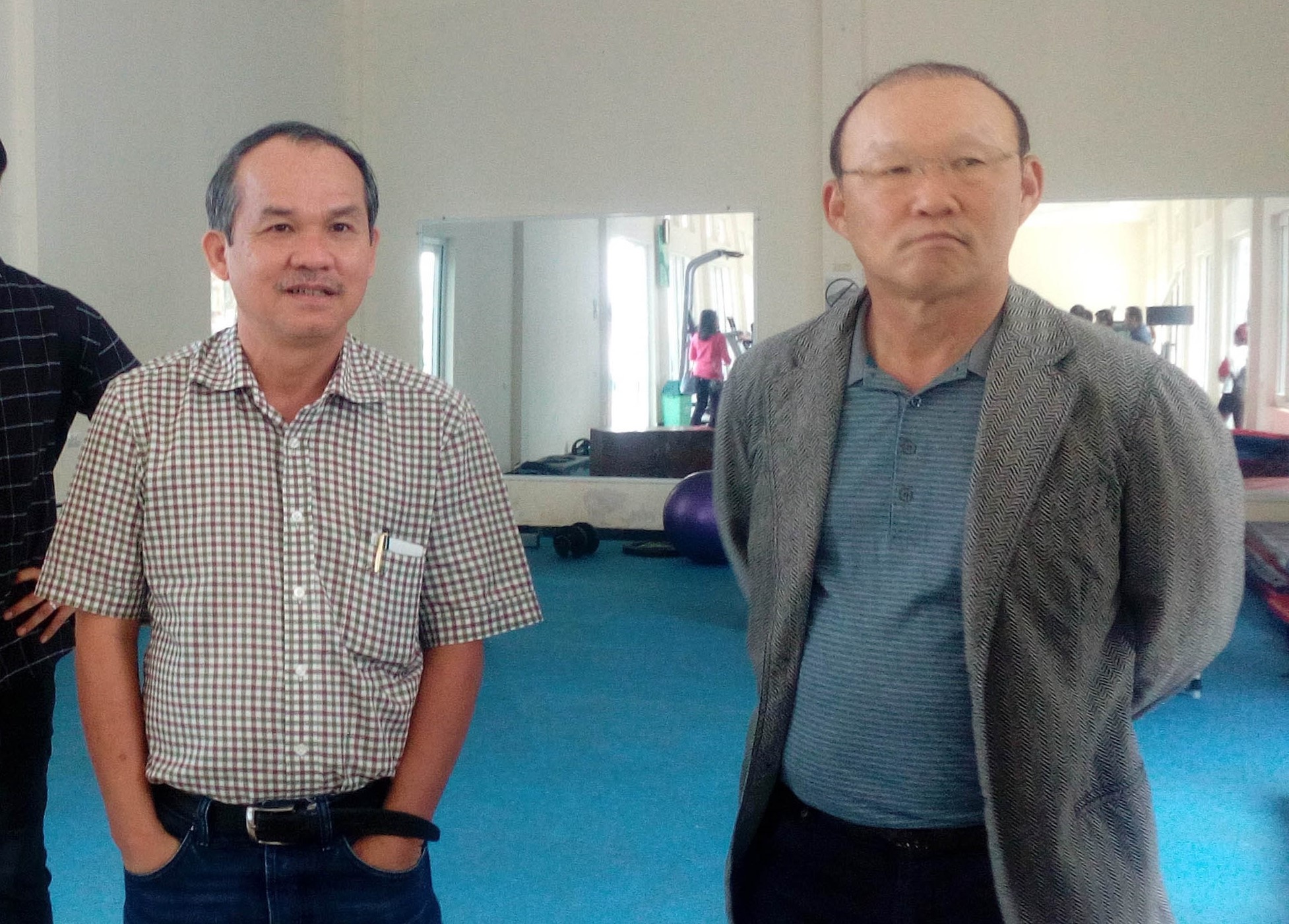 Bau Duc khong ung ho ong Park neu choi phong ngu truoc U23 Iraq hinh anh