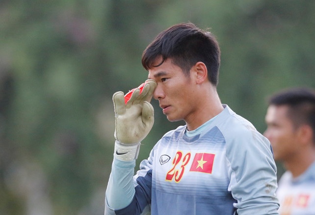 Nguyen Manh bi gay tay, SLNA thang 2-0 o AFC Cup 2018 hinh anh