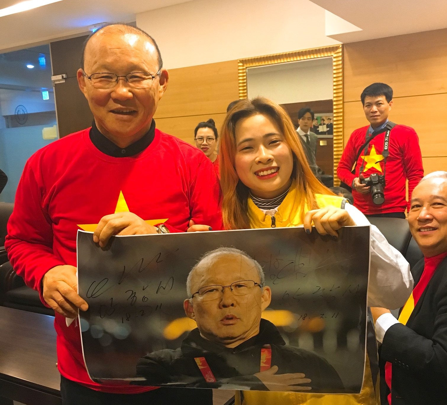 HLV Park Hang-seo giao luu voi nguoi Viet Nam tai Han Quoc hinh anh