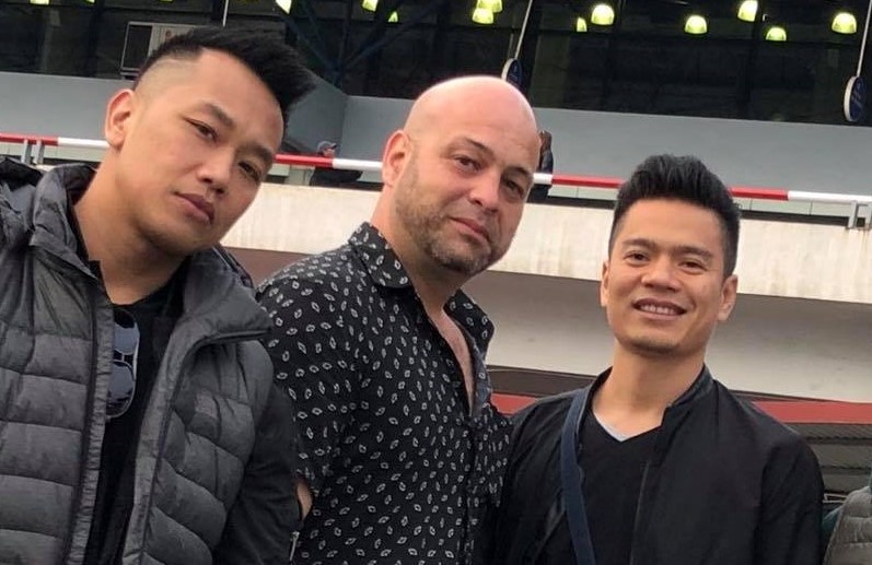 Flores co mat tai Ha Noi, buc xuc vi khong gap duoc Tuan 'hac' hinh anh