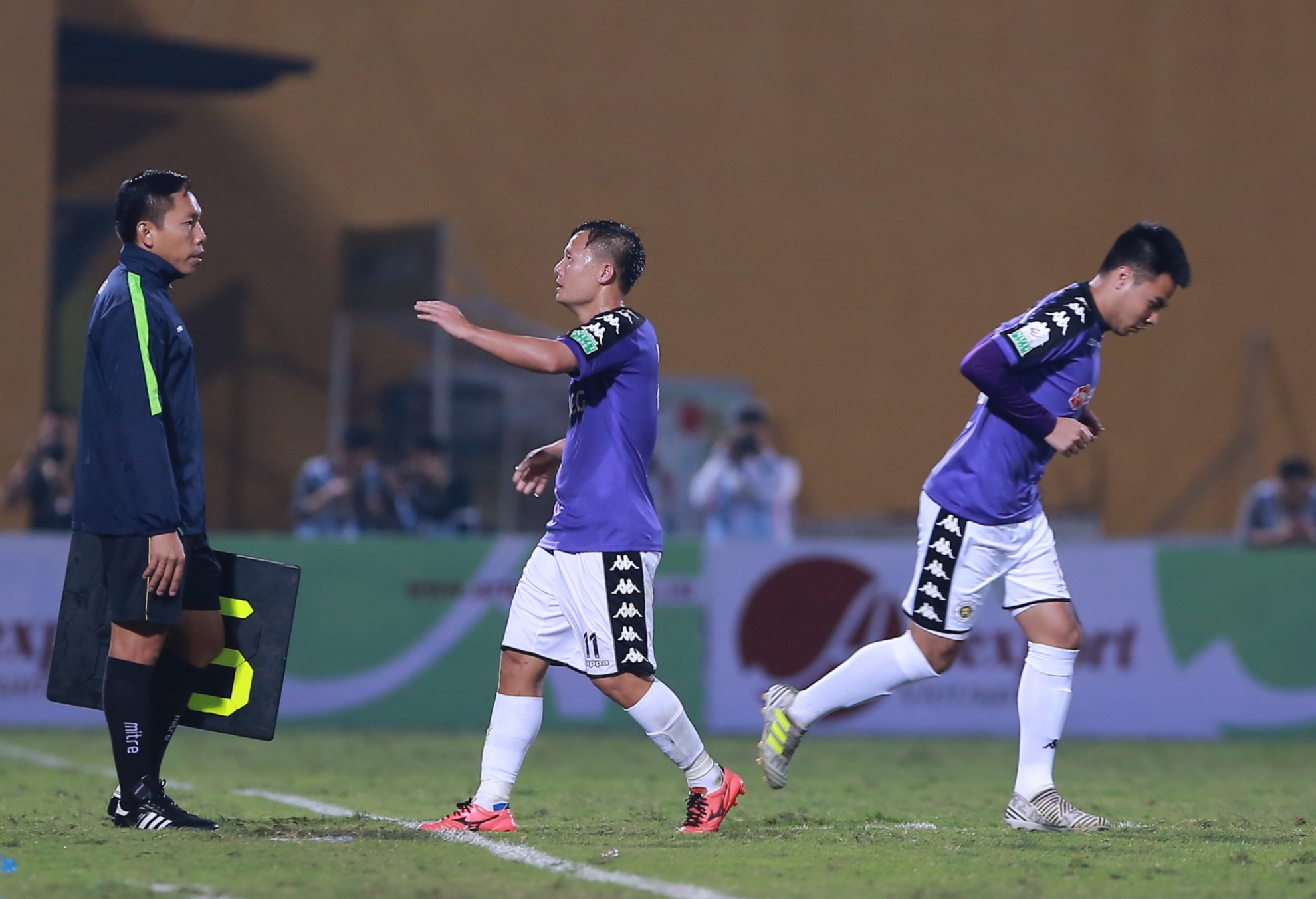 Cau thu U23 sa sut phong do anh 1