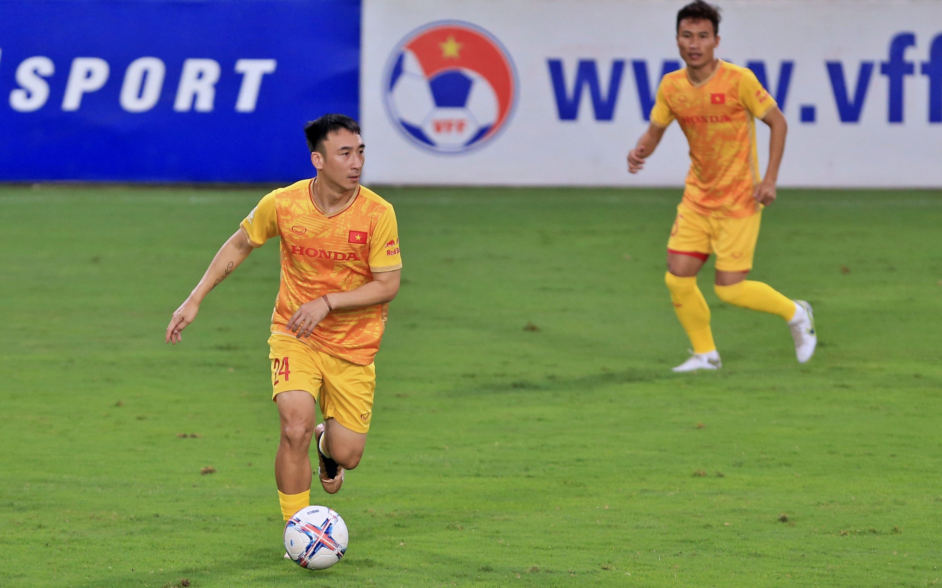 quang hai pau fc anh 8