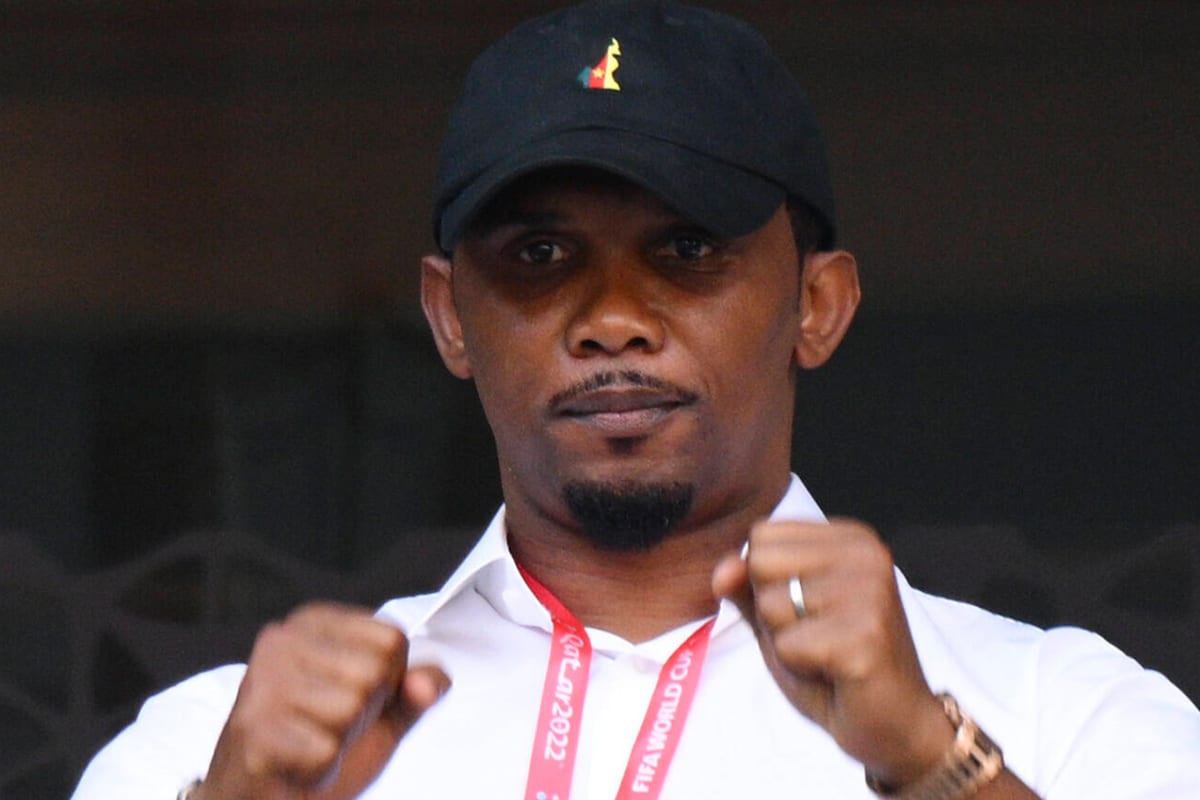 Eto'o bi chi trich sau hanh dong danh nguoi hinh anh