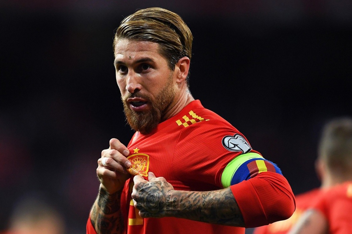 Phan ung cua Ramos khi Tay Ban Nha bi loai hinh anh