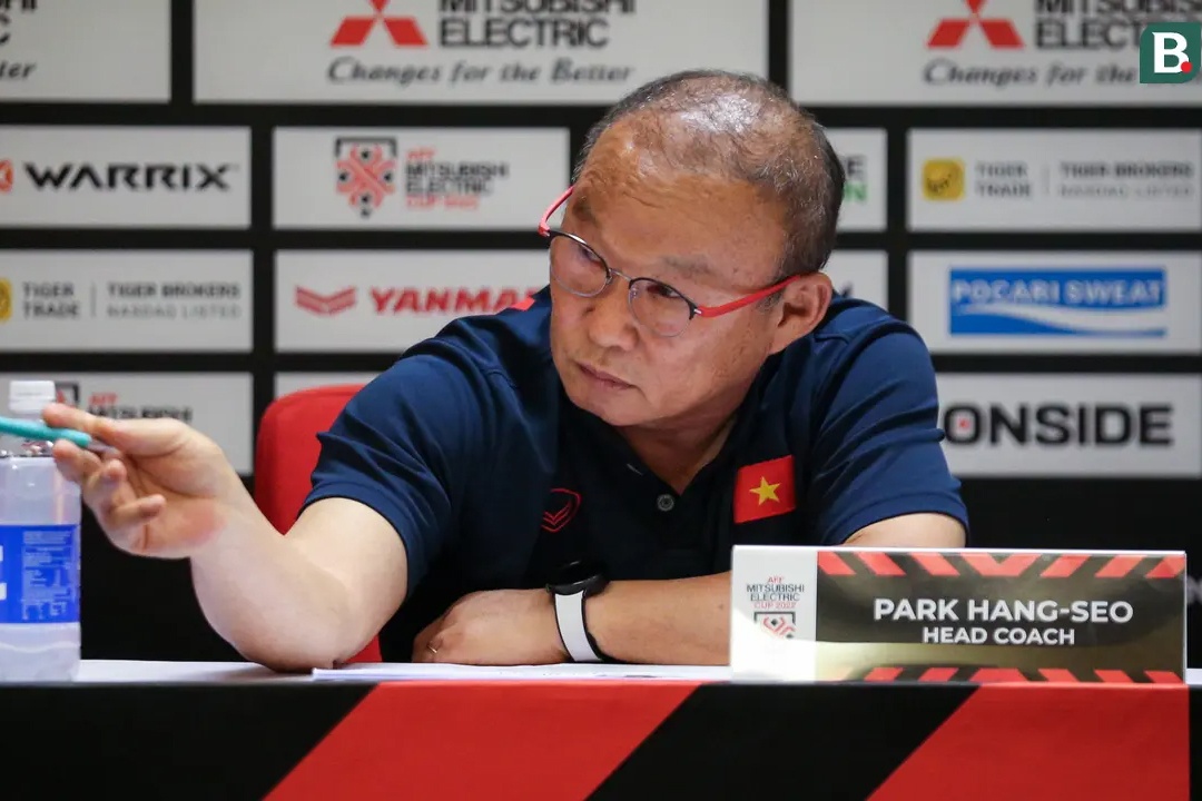 Bao Indonesia: Khong co man bat tay giua hai HLV Han Quoc hinh anh