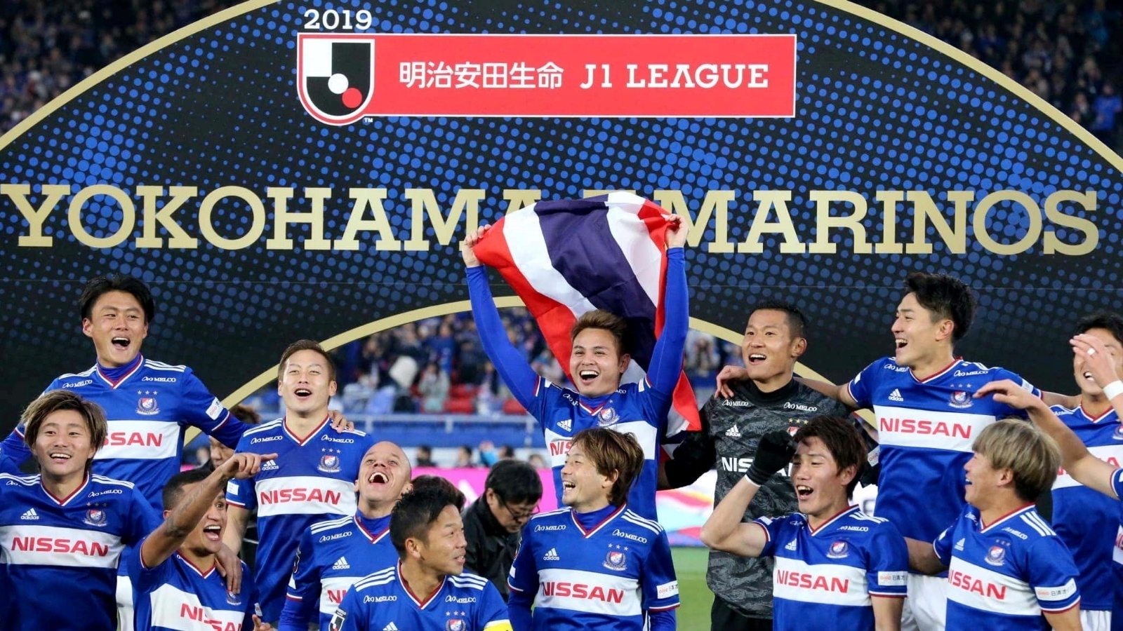 Theerathon Bunmathan anh 1