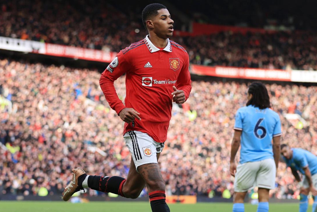 Rashford giup MU mo ve chuc vo dich Premier League hinh anh