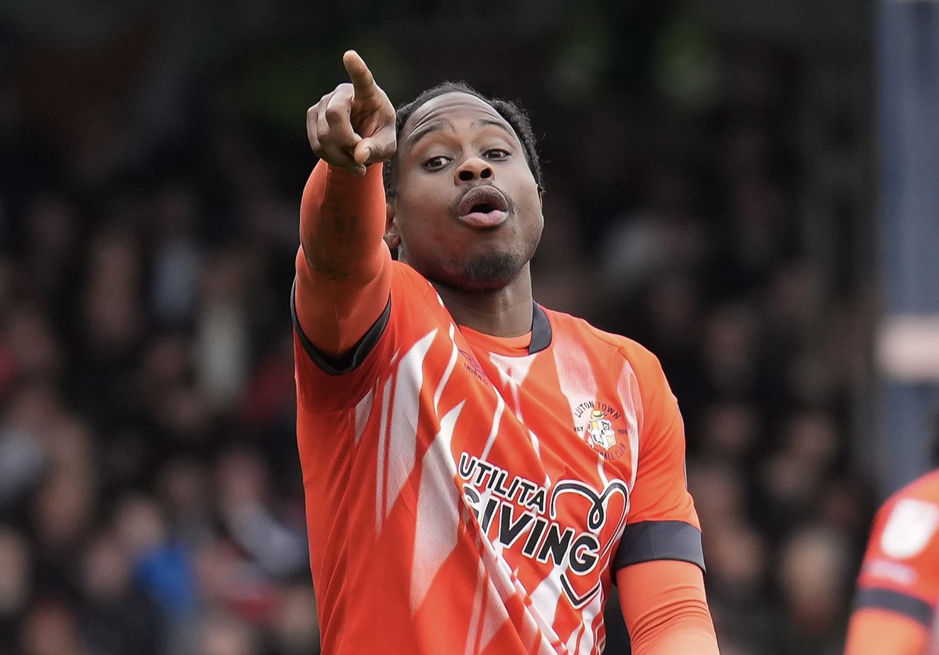 Pelly-Ruddock va hanh trinh tu giai ban chuyen len Premier League hinh anh