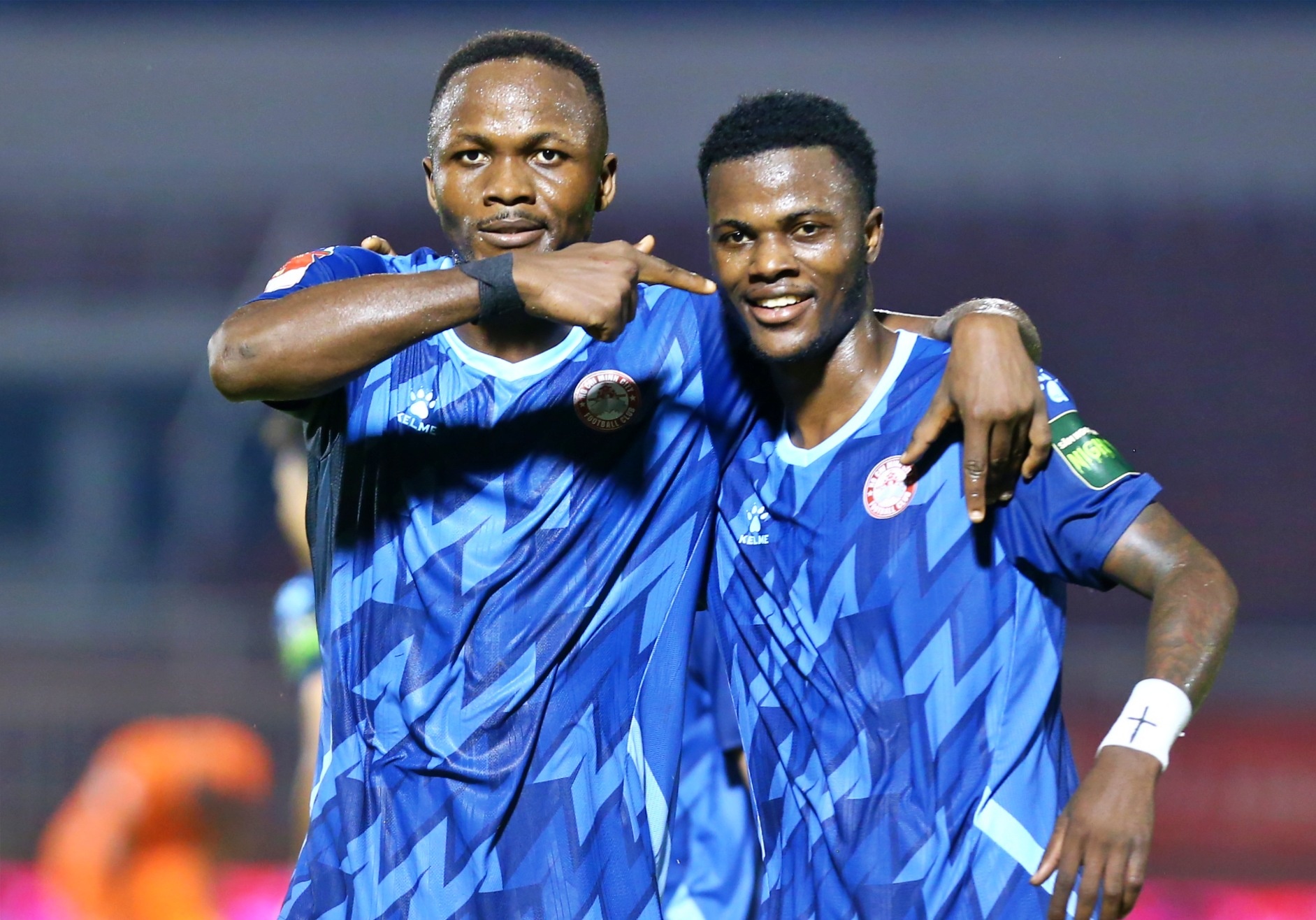 CLB TP.HCM thoat khoi day bang V.League hinh anh