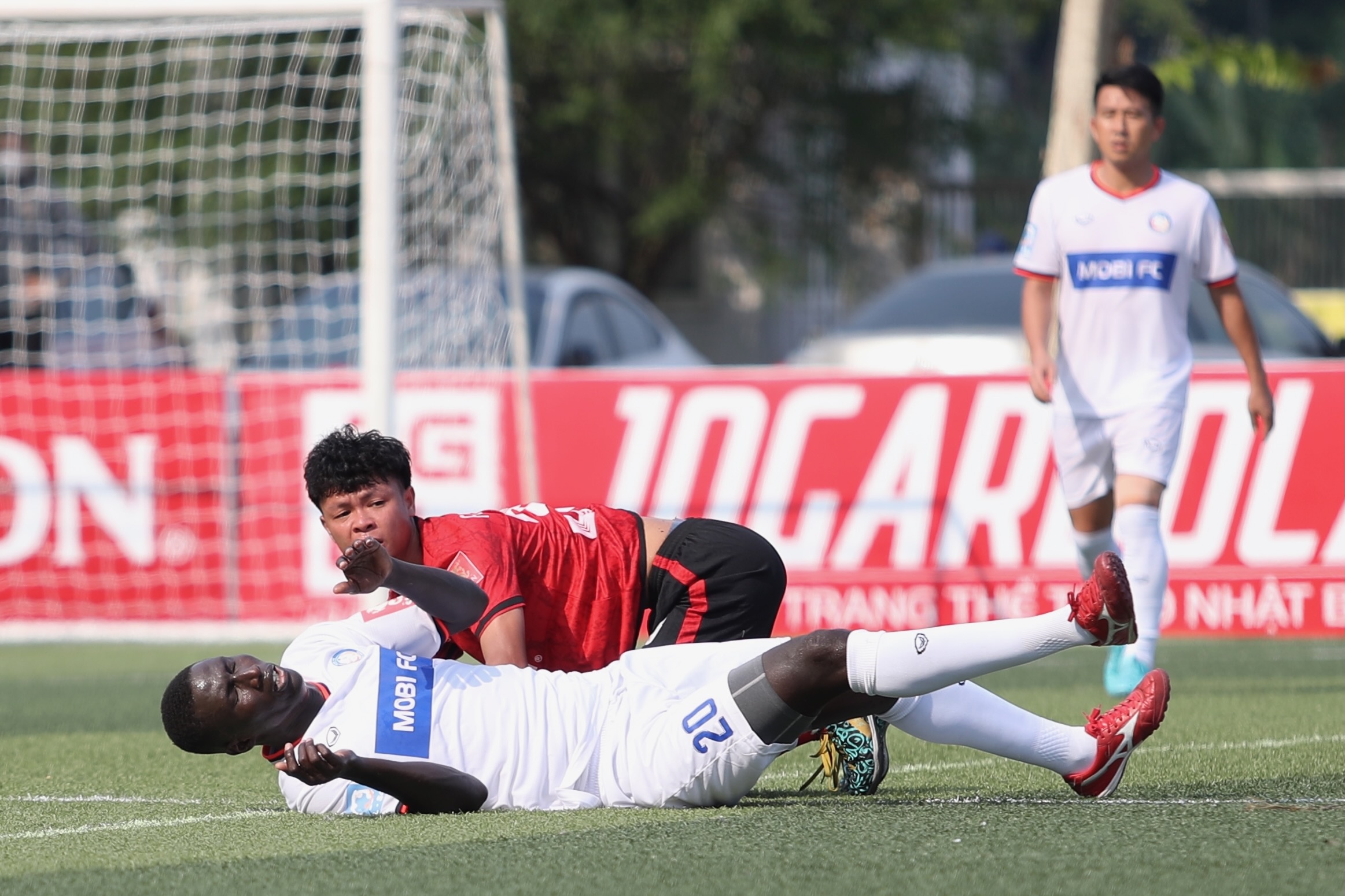 pape omar faye anh 8