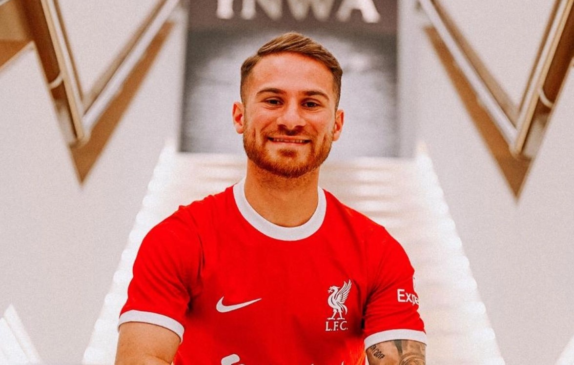 Liverpool chieu mo thanh cong nha vo dich World Cup hinh anh