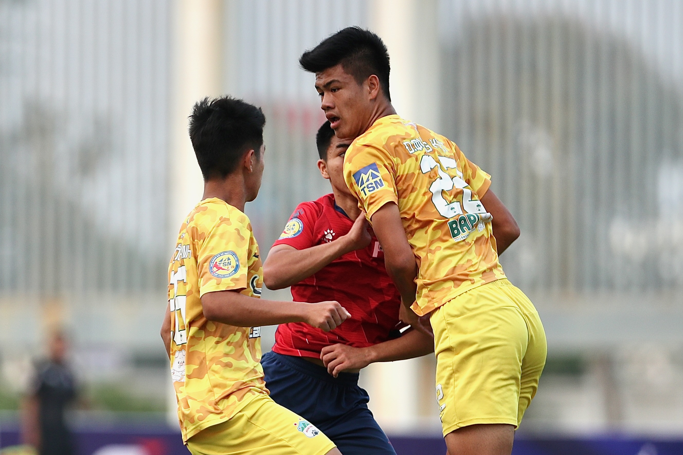 U17 Viet Nam du giai chau A voi hau ve cao 1,91 m hinh anh