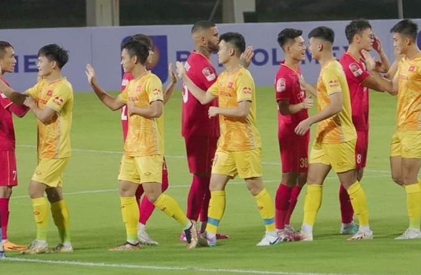 Cong An Ha Noi thang U23 Viet Nam 2-0 hinh anh
