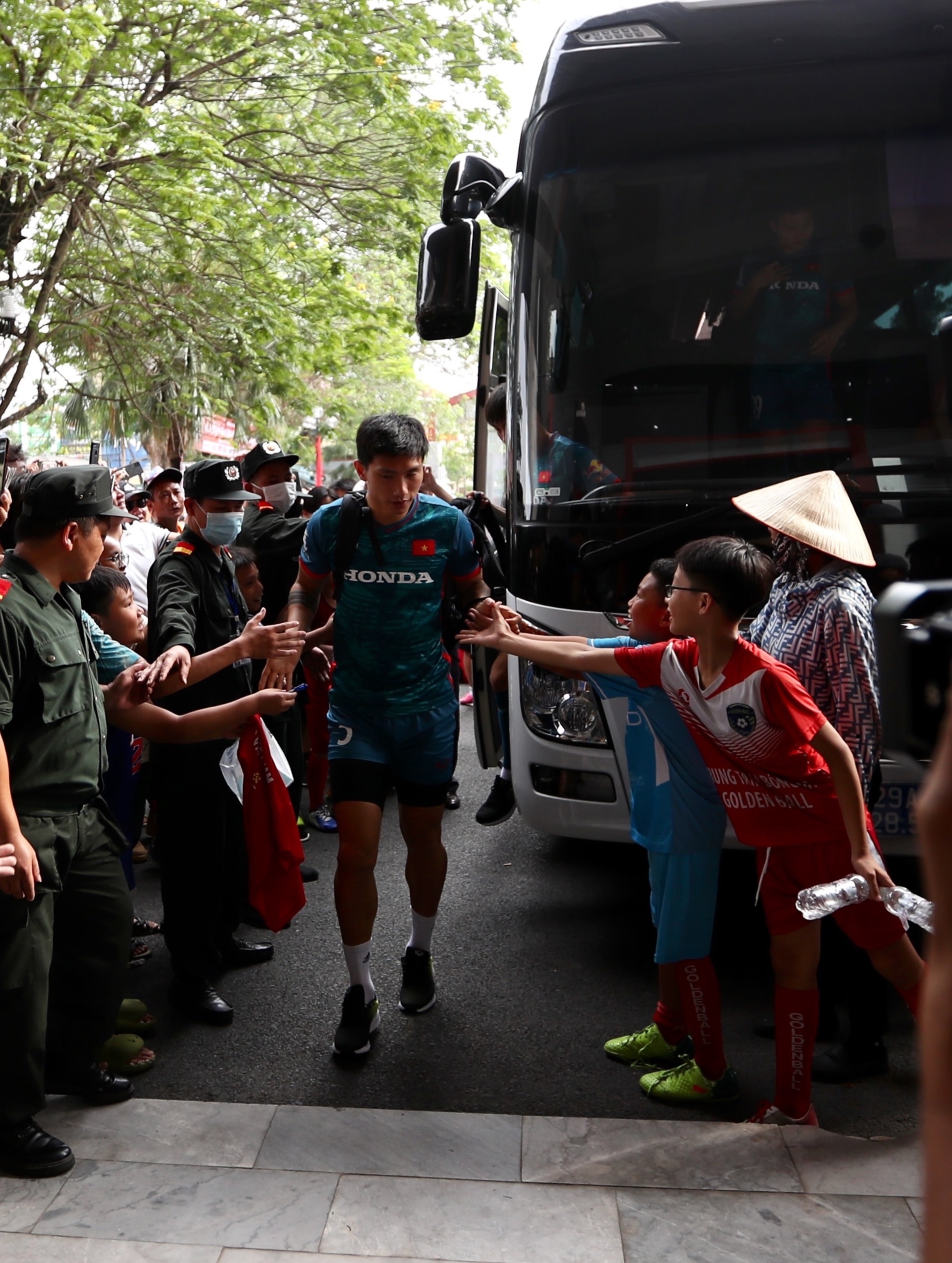 tuyển việt nam ảnh 2 tuyen viet nam anh 2