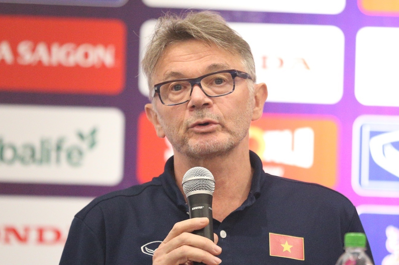 HLV Troussier: 'Ve ly thuyet, Syria manh hon Viet Nam' hinh anh