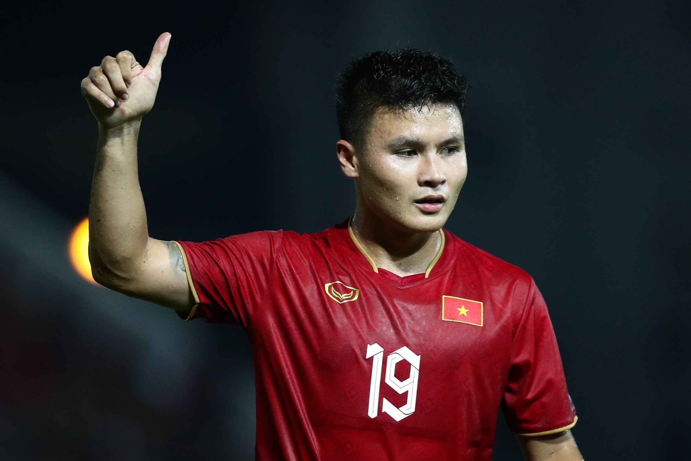 Quang Hai gia nhap Cong An Ha Noi hinh anh