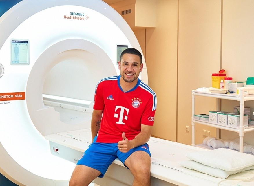 Tru cot Dortmund tro thanh nguoi cua Bayern Munich hinh anh