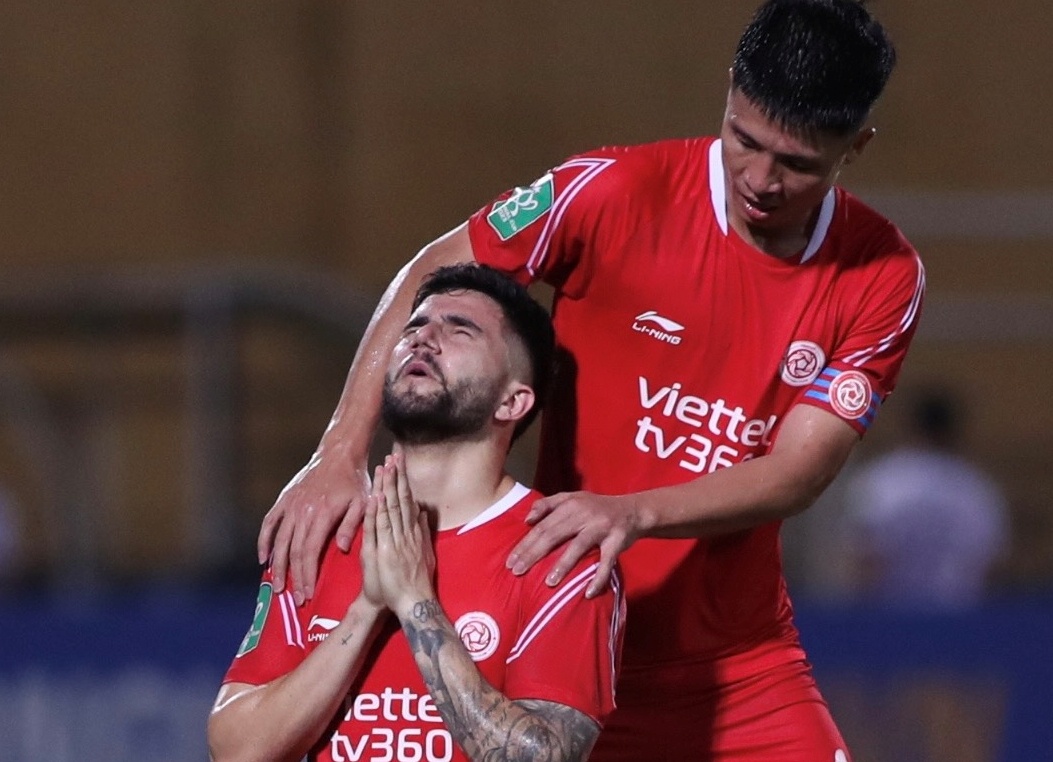 Duong kim vo dich Ha Noi bi loai o Cup Quoc gia hinh anh