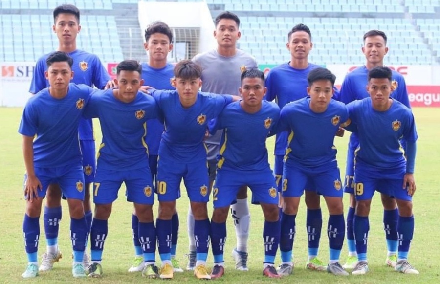 Xe cho doi tre Quang Nam gap nan o deo Violak hinh anh