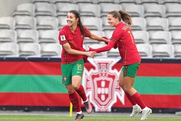 Ngoi sao Bo Dao Nha coi doi tuyen nu Viet Nam nhu My, Ha Lan hinh anh