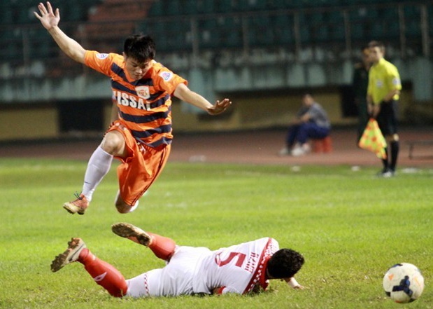 CLB Ninh Binh tao co hoi cho Van Quyen da tran chia tay hinh anh