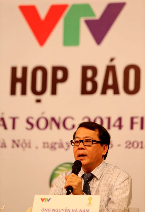 Theo ông Nguyễn Hà Nam, các nhà đài phải được sự đồng ý của FIFA thì mới được chia sẻ bản quyền.