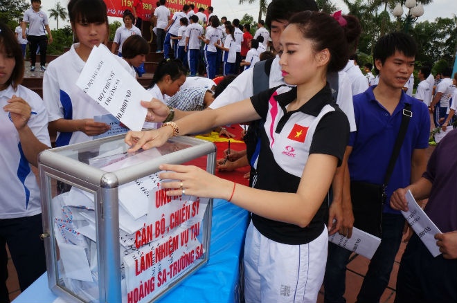 Cac tuyen thu quoc gia huong ve bien dao que huong hinh anh