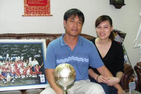 Bà xã của Hữu Thắng từng là fan ruột của anh thời còn là ngôi sao của SLNA.