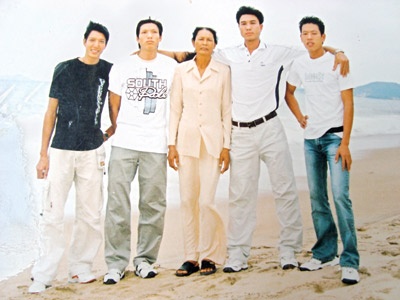 Chieu cao kho tin cua gia dinh ngoi sao bong chuyen Van Kieu hinh anh