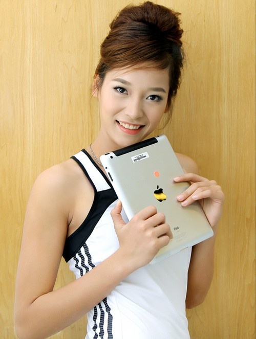 Ve dep hut hon cua hot girl bong chuyen mien Tay hinh anh