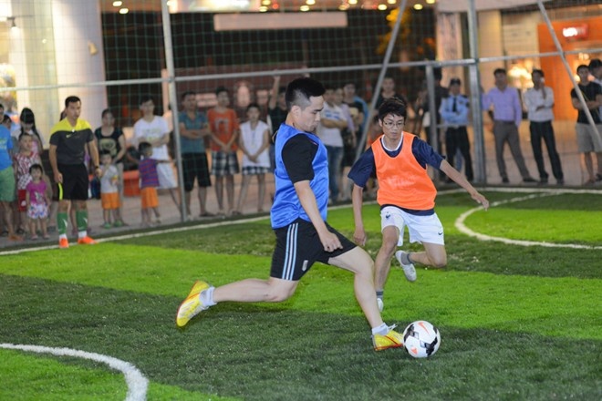 World Cup Mini tai Ha Noi thu hut hang nghin nguoi xem hinh anh