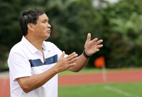 HLV Mai Duc Chung khang dinh khong hanh hung CDV Long An hinh anh