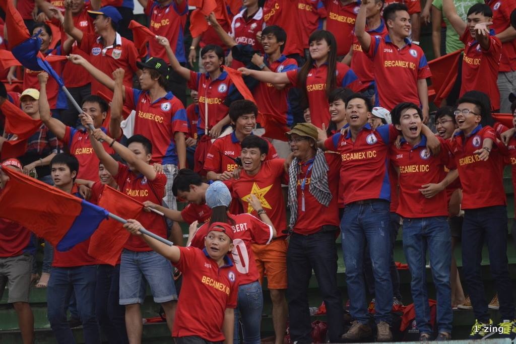 CLB Binh Duong nhan 10 ty dong nho vo dich V.League hinh anh