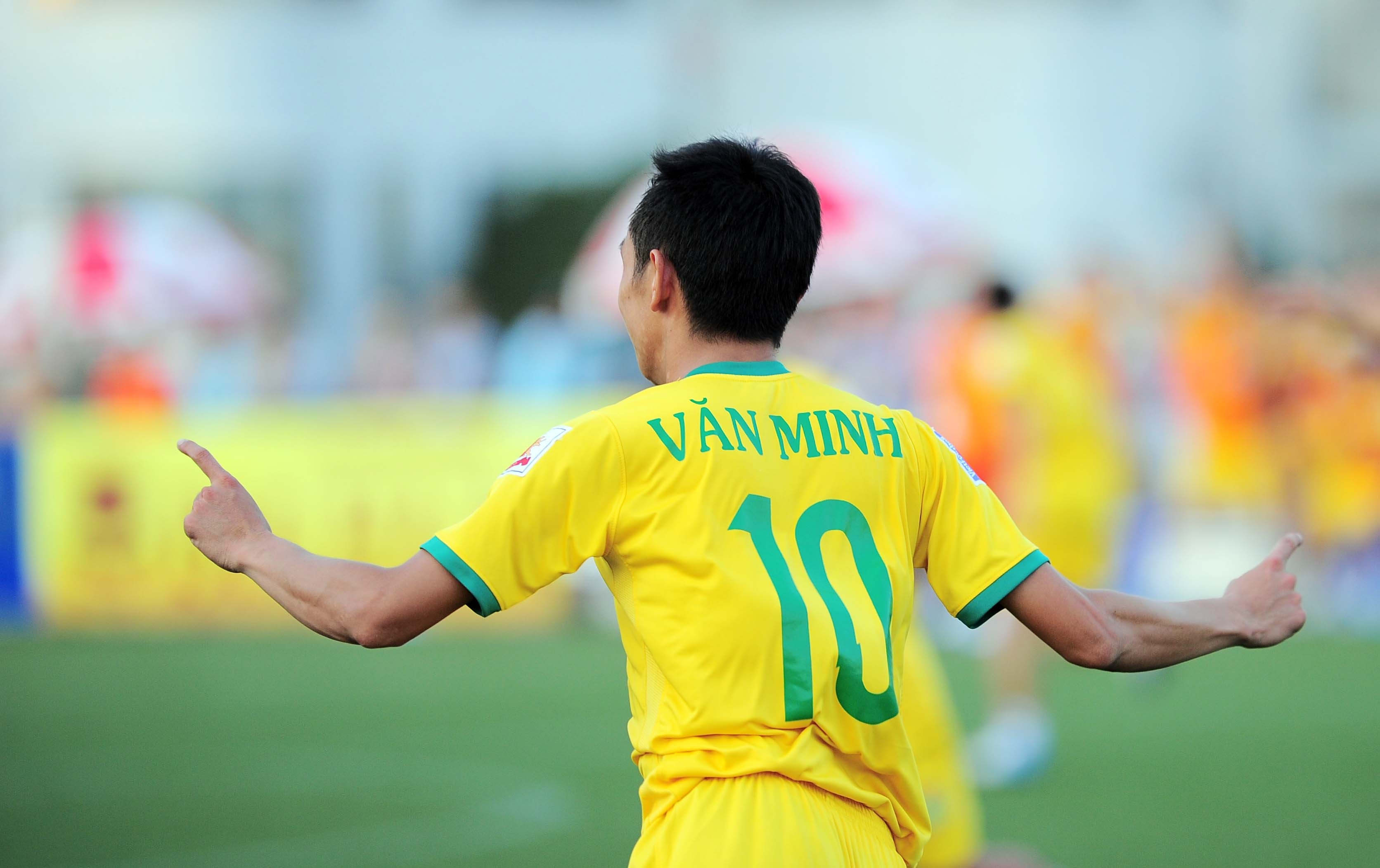 Dù đồng đội ghi được bàn thắng nhưng đội Văn Minh của Quốc Vượng vẫn phải chịu thua trận thứ hai liên tiếp.