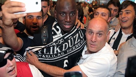 Besiktas nhan thuong lon neu ha guc Arsenal hinh anh