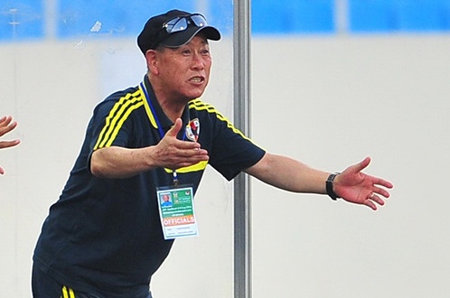 HLV doi U19 Nhat Ban: 'U19 VN co nhieu tien bo' hinh anh