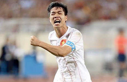 Xem U19 o que Cong Phuong: Ke gach, giu cho nhu nhung nam 90 hinh anh