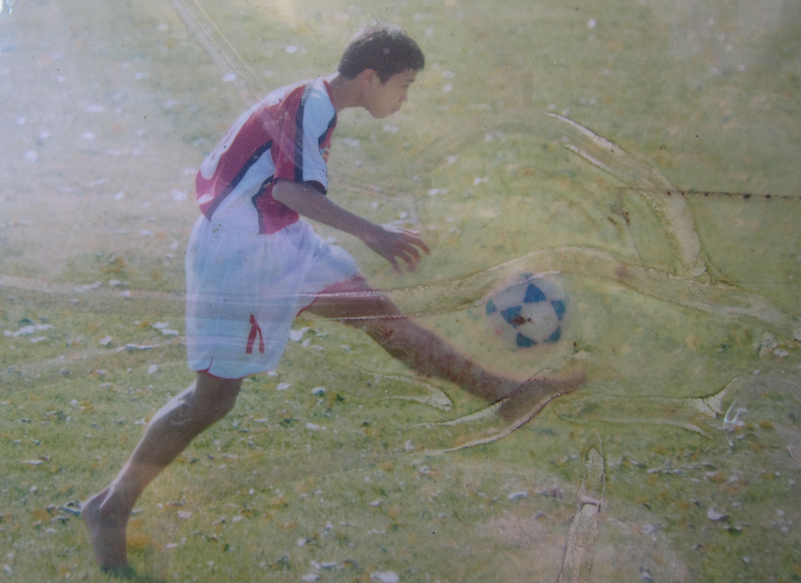 Khi đến với HA.GL – Arsenal HMG, Công Phượng nặng 25,4kg. Nhưng nhờ chế độ dinh dưỡng tốt, Phượng giờ cao 1m68 với thân hình rắn chắc.