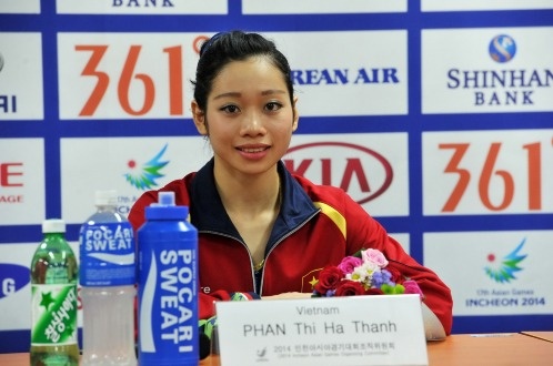 Phan Thi Ha Thanh khong hai long voi trong tai hinh anh