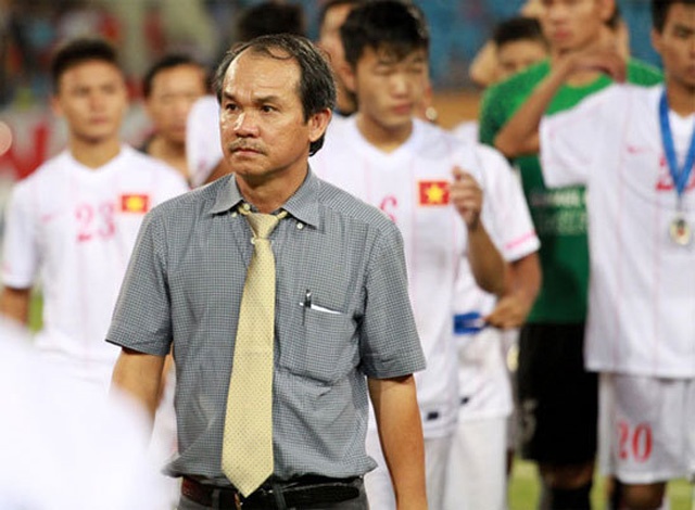 Bau Duc - vi truong doan dac biet cua U19 Viet Nam hinh anh