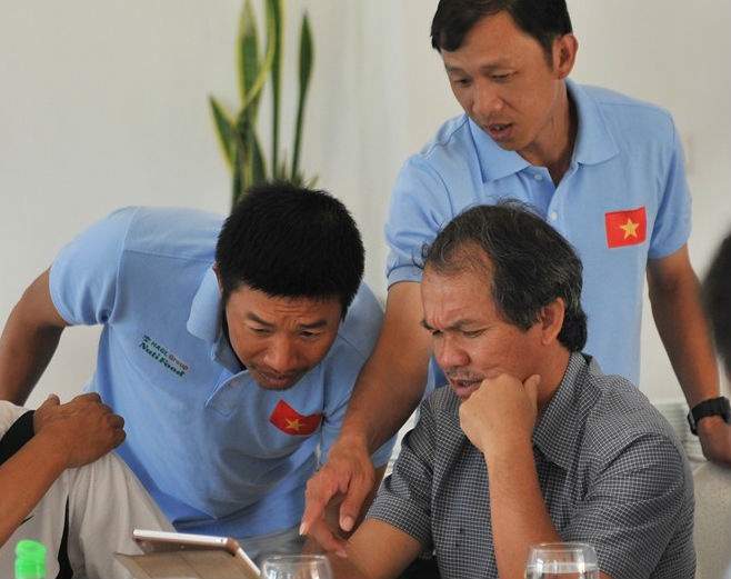 Cau thu U19 bi tam ly vi so lam bau Duc that vong hinh anh