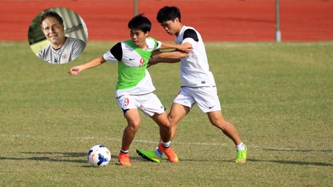 Doi bong cu cua Ronaldo, Park Ji-Sung 'ket' 4 cau thu U19 VN hinh anh