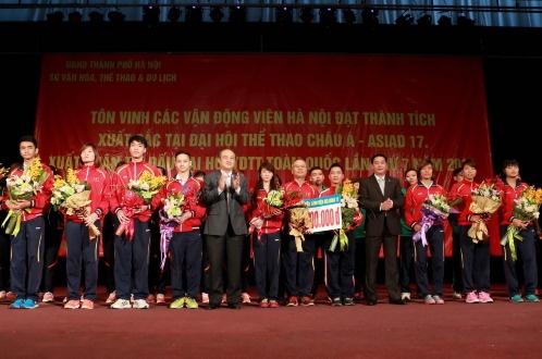 Ha Noi ton vinh VDV gianh huy chuong ASIAD 17 hinh anh