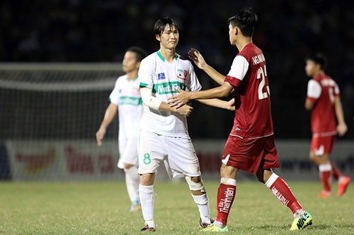 Cau thu U19 qua tai? hinh anh