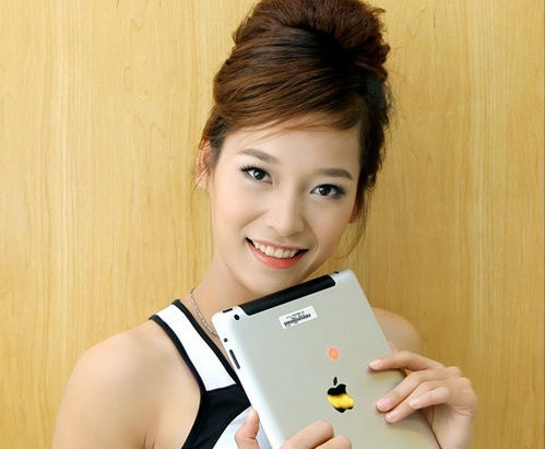 Hot girl Duong Thi Nhan bo bong chuyen lay chong dai gia hinh anh